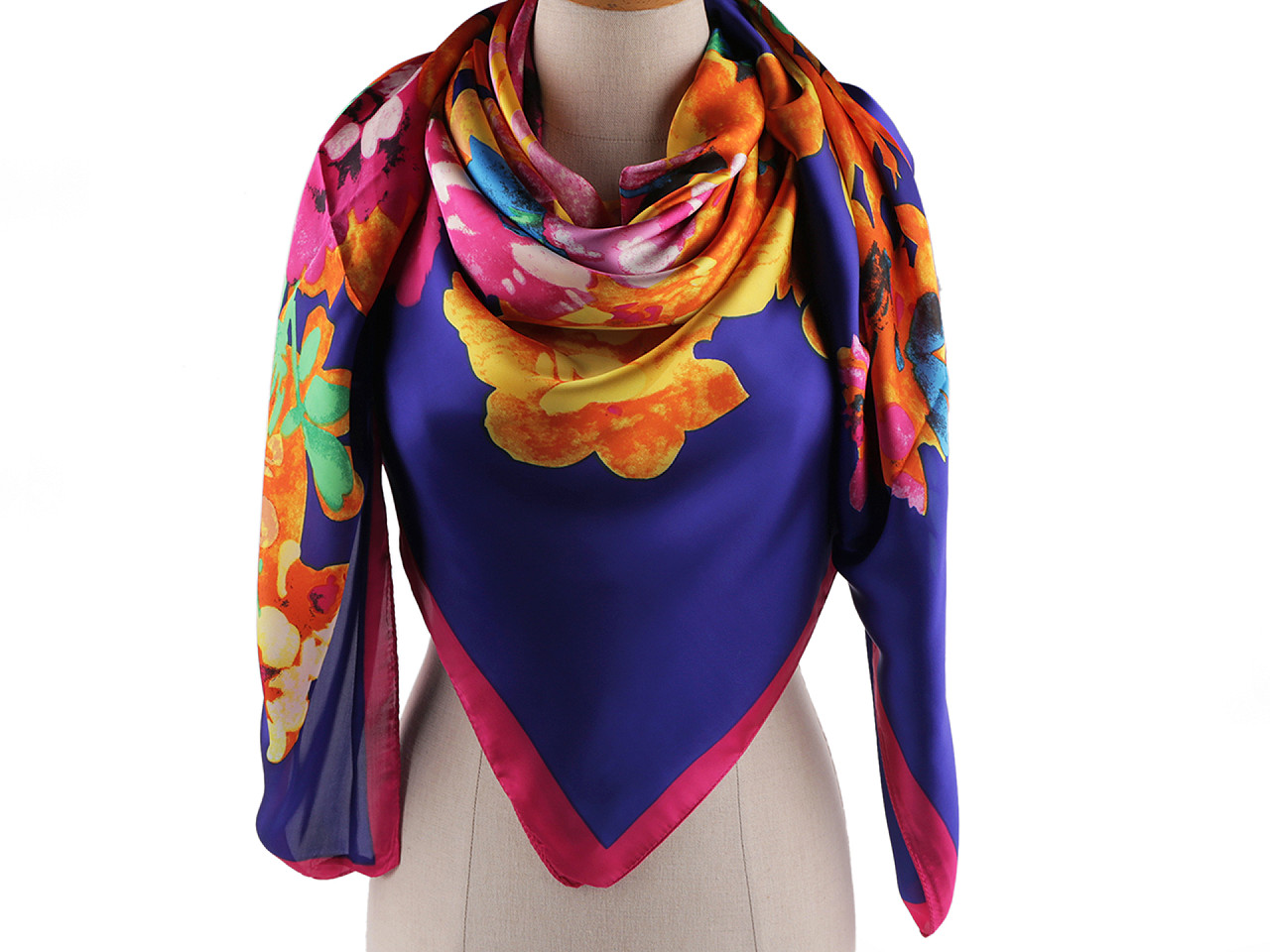 Großer satintuch mit blumen, 130 x 135 cm - Hellrot (1 Stück)